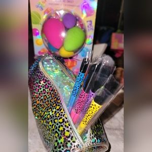 LIMITED EDITION Lisa frank Morphe  brush set and beauty sponges